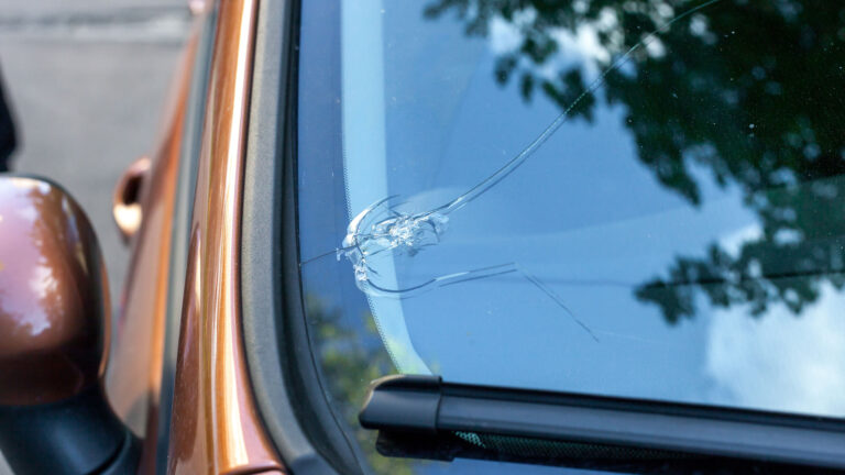 When Should You Replace A Windshield?